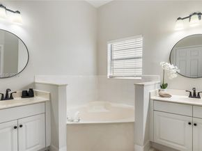 17036 NW 15th St, Pembroke Pines FL 33028