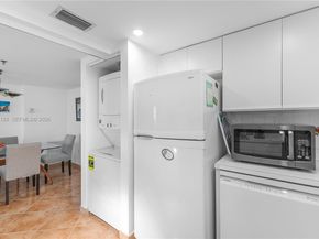 1621 Bay Rd 1202, Miami Beach FL 33139