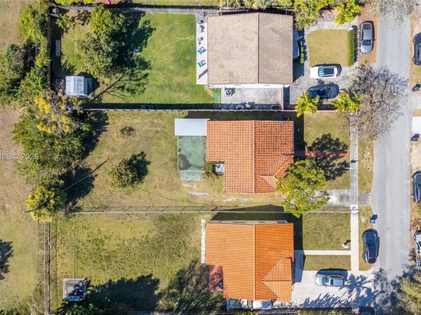 5730 SW 42nd Ter, South Miami FL 33155