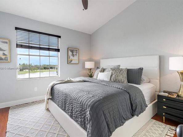 745 SW 148th Ave 804, Sunrise FL 33325