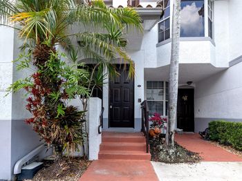 745 SW 148th Ave