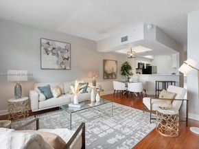 745 SW 148th Ave 804, Sunrise FL 33325