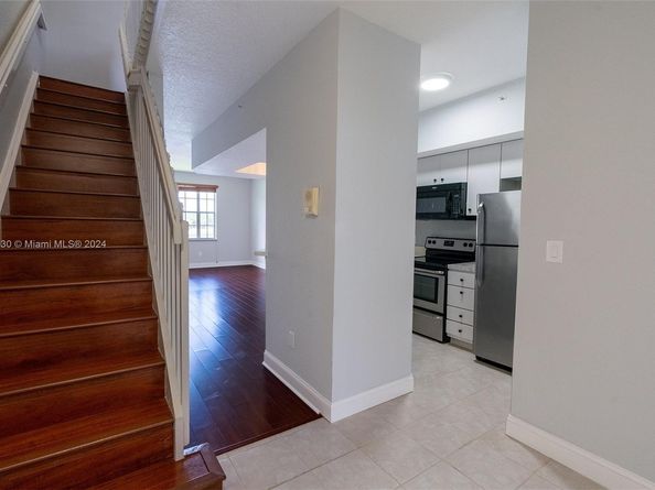 745 SW 148th Ave 804, Sunrise FL 33325