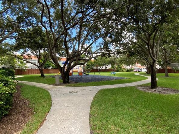 8449 SW 23rd Ct, Miramar FL 33025