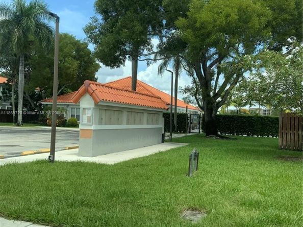8449 SW 23rd Ct, Miramar FL 33025