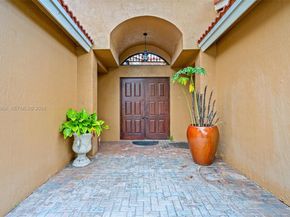 16403 Diamond Head Dr, Weston FL 33331