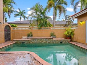 16403 Diamond Head Dr, Weston FL 33331