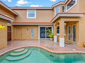 16403 Diamond Head Dr, Weston FL 33331