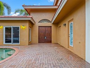 16403 Diamond Head Dr, Weston FL 33331