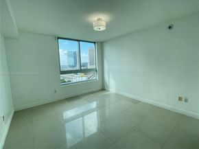 90 SW 3rd Street 1809, Miami FL 33130