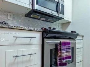 2145 Pierce St 113, Hollywood FL 33020