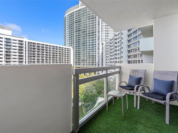 1500 Bay Rd 746S, Miami Beach FL 33139