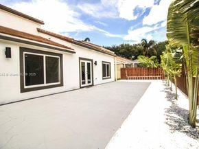10204 Caracas St, Cooper City FL 33026