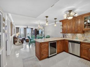 1000 Parkview Dr 806, Hallandale Beach FL 33009