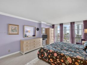 1000 Parkview Dr 806, Hallandale Beach FL 33009