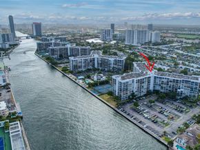 1000 Parkview Dr 806, Hallandale Beach FL 33009