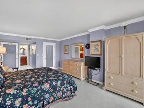 1000 Parkview Dr 806, Hallandale Beach FL 33009