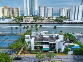 1000 Parkview Dr 806, Hallandale Beach FL 33009