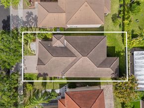 1414 Banyan Way, Weston FL 33327