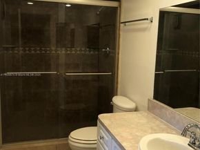 210 Lakeview Dr 207, Weston FL 33326