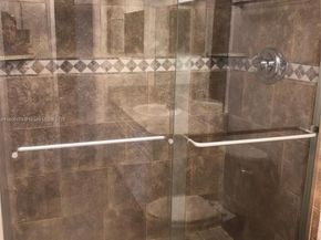 210 Lakeview Dr 207, Weston FL 33326