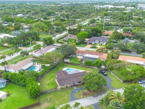 9750 SW 143rd Dr, Miami FL 33176
