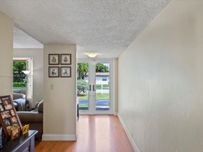 9750 SW 143rd Dr, Miami FL 33176