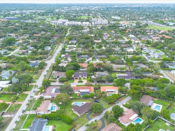 9750 SW 143rd Dr, Miami FL 33176