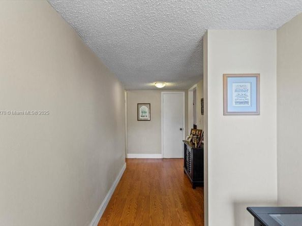 9750 SW 143rd Dr, Miami FL 33176
