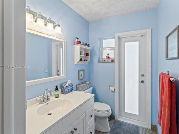 9750 SW 143rd Dr, Miami FL 33176