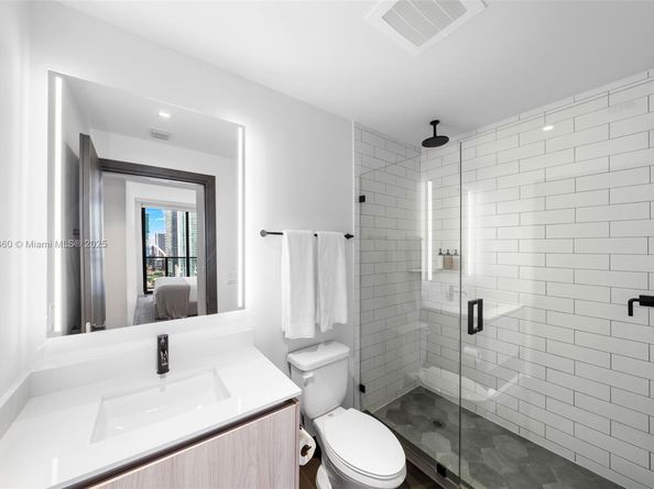 398 NE 5th St 1809, Miami FL 33132
