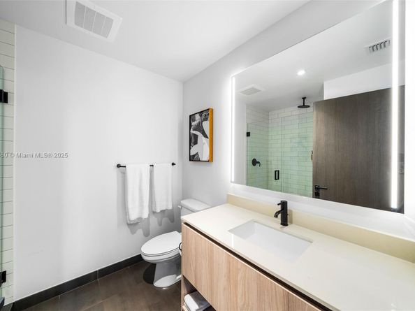 398 NE 5th St 1809, Miami FL 33132