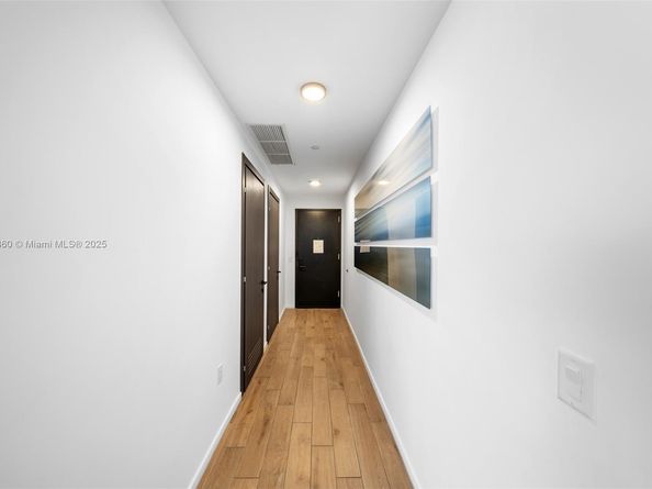 398 NE 5th St 1809, Miami FL 33132