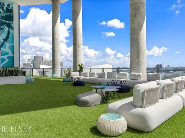 398 NE 5th St 1809, Miami FL 33132