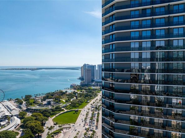 398 NE 5th St 1809, Miami FL 33132