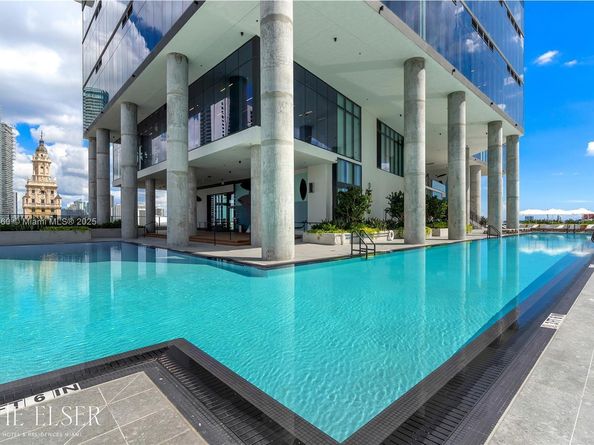 398 NE 5th St 1809, Miami FL 33132