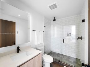 398 NE 5th St 1809, Miami FL 33132