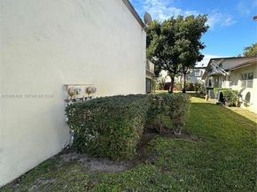 3201 NW 4th Ter 61, Pompano Beach FL 33064