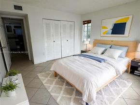 5031 Wiles Rd 202, Coconut Creek FL 33073