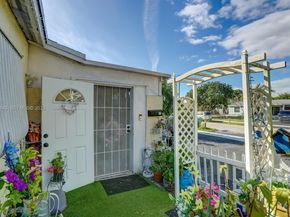 2200 SW 42nd Way, Fort Lauderdale FL 33317