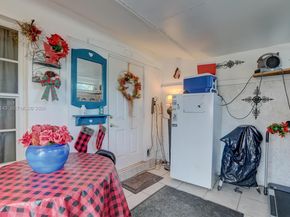 2200 SW 42nd Way, Fort Lauderdale FL 33317