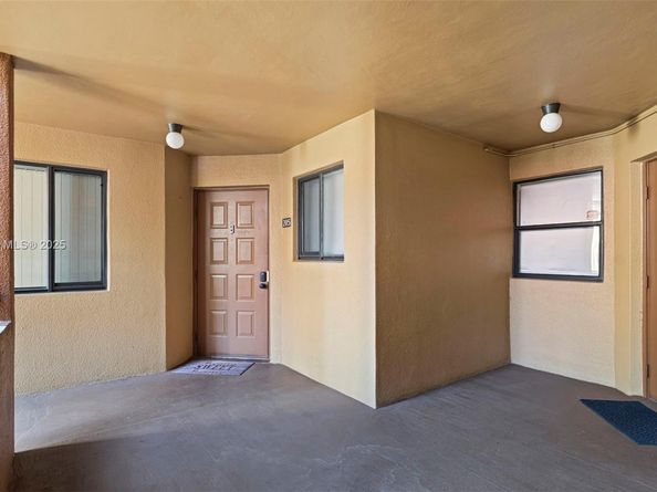 15405 N Miami Lakeway N 2031, Miami Lakes FL 33014