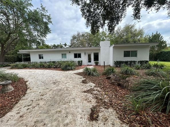 Undisclosed Address #A11888373, Miami FL 33155