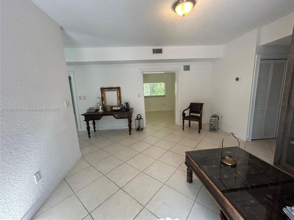 Undisclosed Address #A11888373, Miami FL 33155