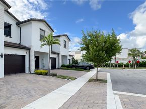 204 SW 159th Pl, Pembroke Pines FL 33027