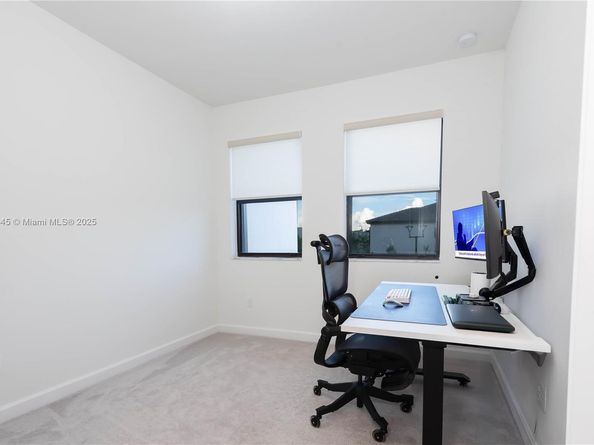 204 SW 159th Pl, Pembroke Pines FL 33027