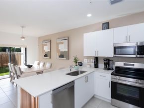 204 SW 159th Pl, Pembroke Pines FL 33027