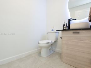 204 SW 159th Pl, Pembroke Pines FL 33027