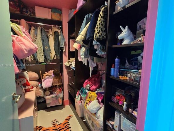 Undisclosed Address #A11888327, Aventura FL 33180