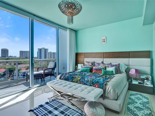 Undisclosed Address #A11888327, Aventura FL 33180